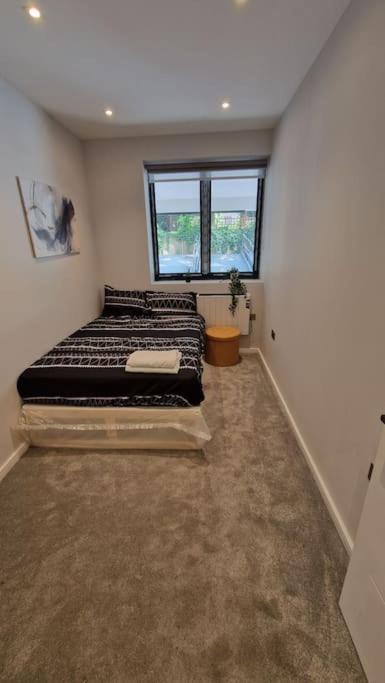 Dream Apartment Finchley 4 Min Walk To The Train Hendon Bagian luar foto