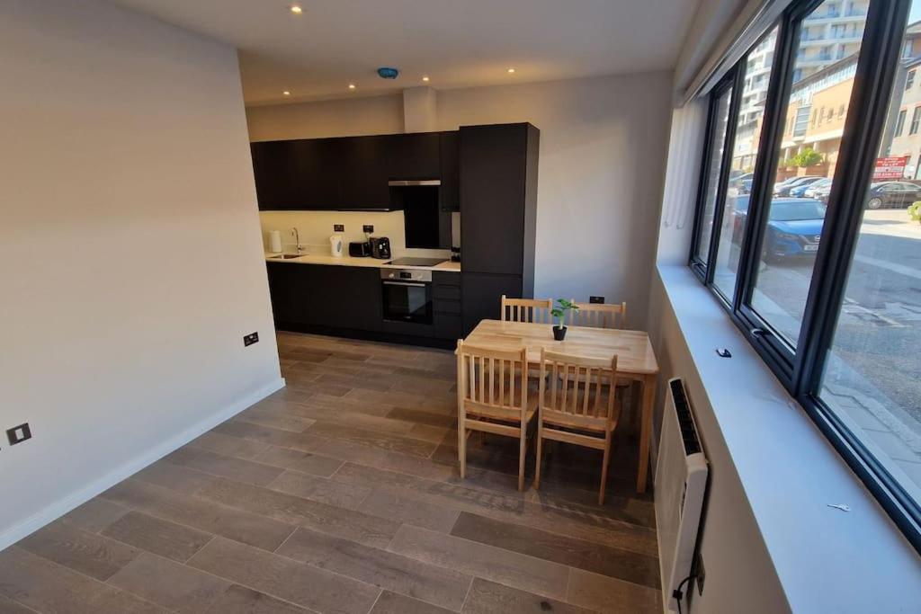 Dream Apartment Finchley 4 Min Walk To The Train Hendon Bagian luar foto