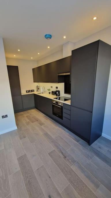 Dream Apartment Finchley 4 Min Walk To The Train Hendon Bagian luar foto