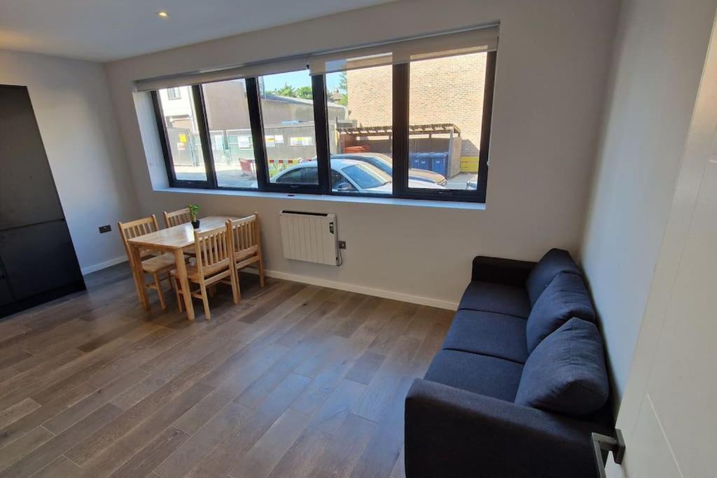 Dream Apartment Finchley 4 Min Walk To The Train Hendon Bagian luar foto
