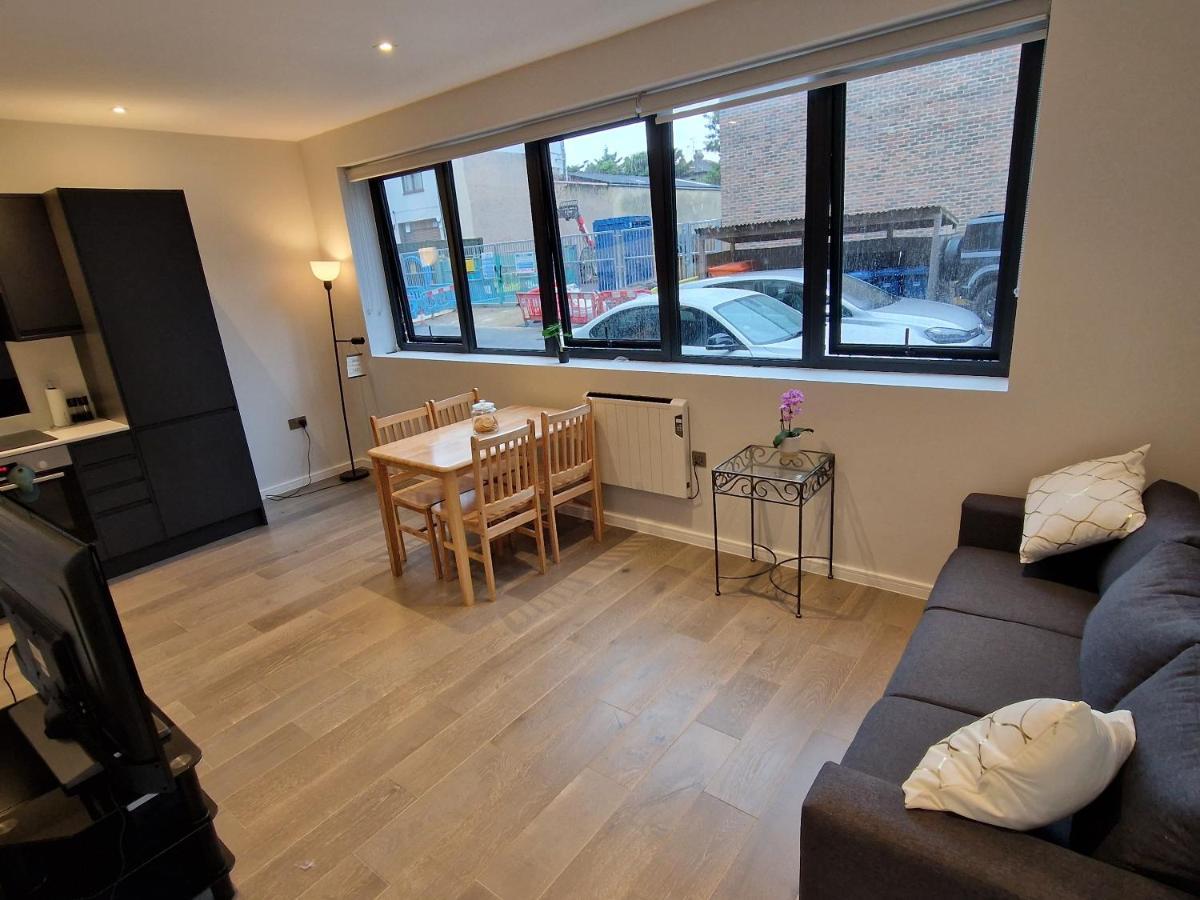 Dream Apartment Finchley 4 Min Walk To The Train Hendon Bagian luar foto