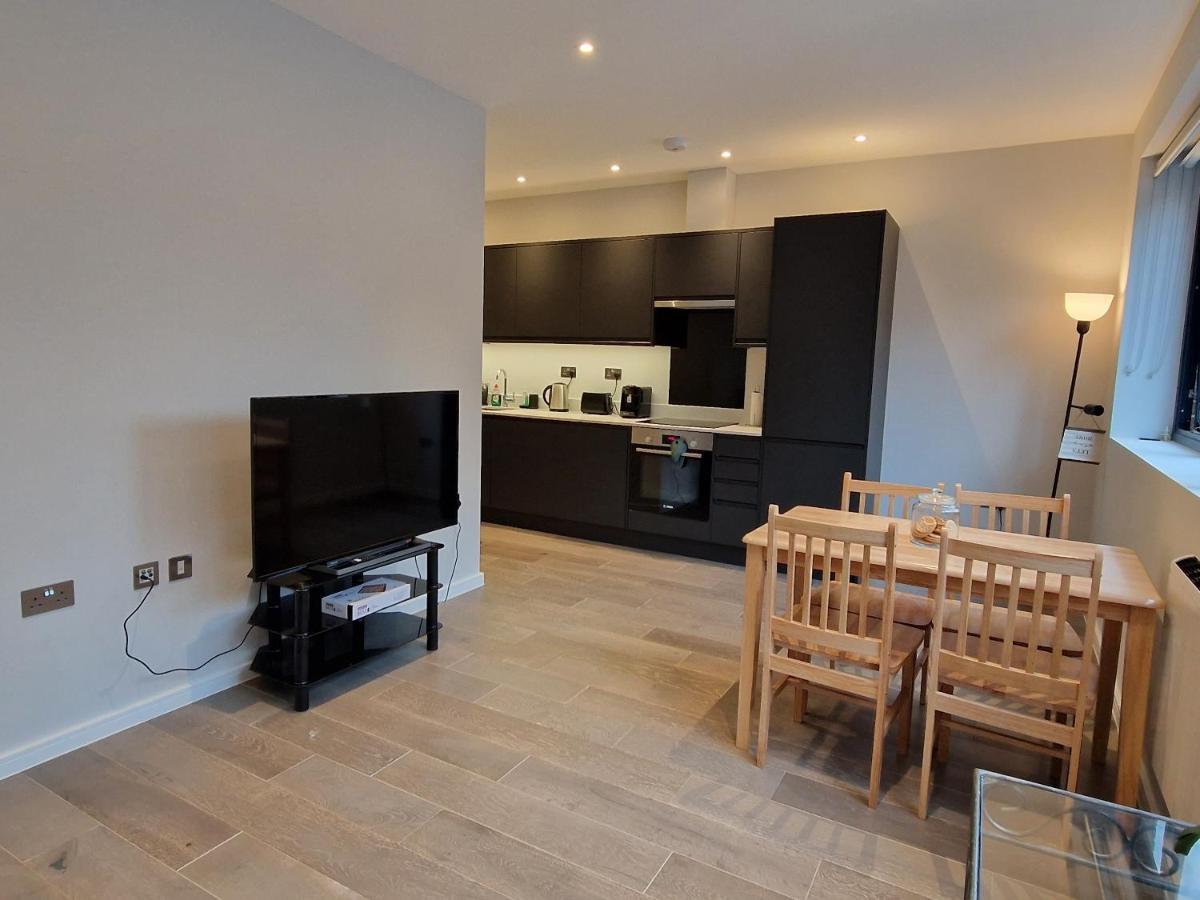Dream Apartment Finchley 4 Min Walk To The Train Hendon Bagian luar foto